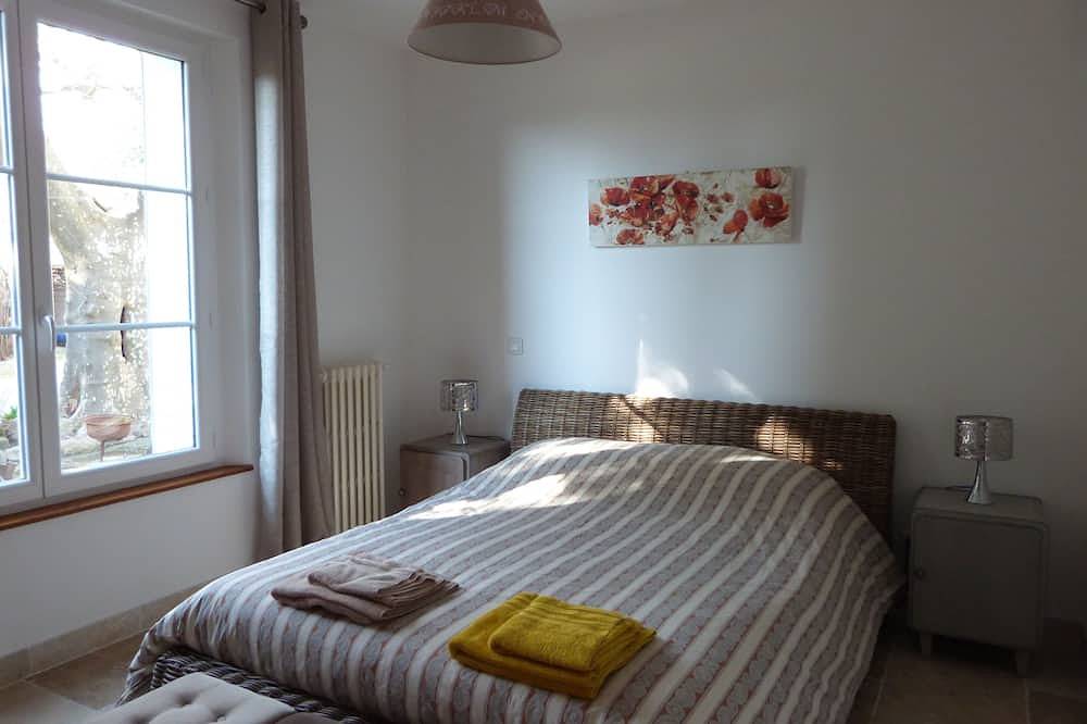 Casa con piscina en St Rémy de Pce, confortable en el campo, 8 personas. in Saint-Rémy-de-Provence, Region de Arles