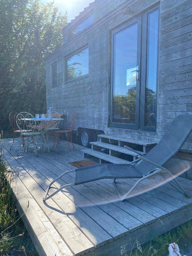 Gîte pour 3 personnes, avec terrasse et jardin à Prat
