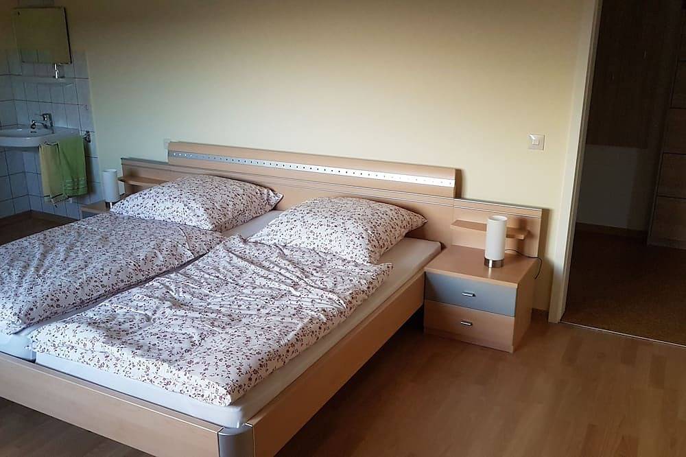 Entire apartment, Apartment 75sqm, only 3 km from the Schluchsee in Schluchsee, Southern Black Forest