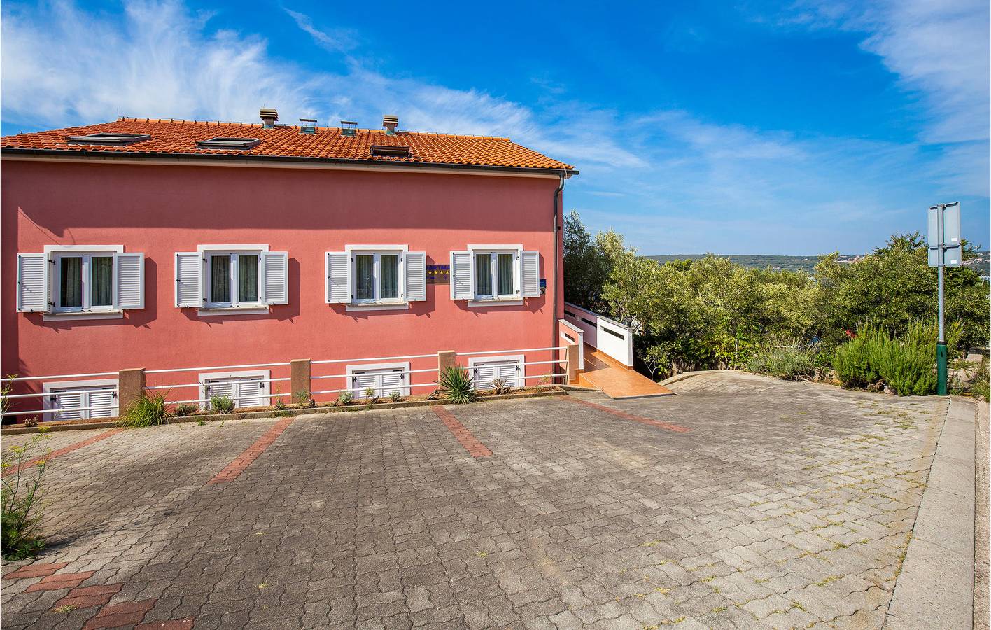 Ganze Ferienwohnung, Ferienwohnung für 5 Personen mit Terrasse in Punat, Krk