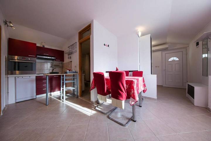 Ferienwohnung für 5 Personen, mit Garten und Ausblick