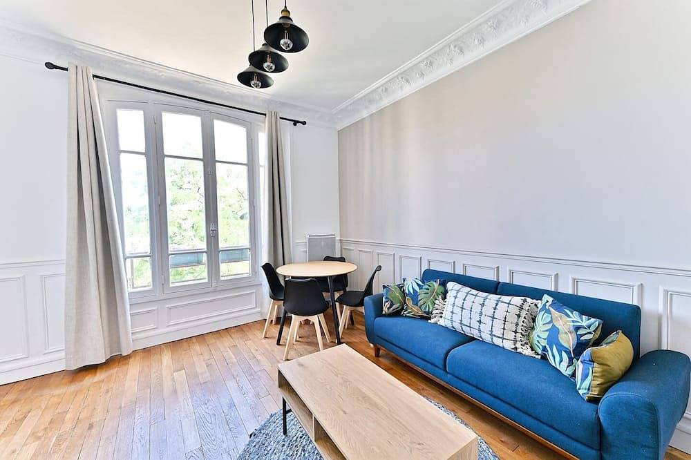 Appartement De Vacances pour 4 Personnes dans Puteaux, Hauts-de-Seine