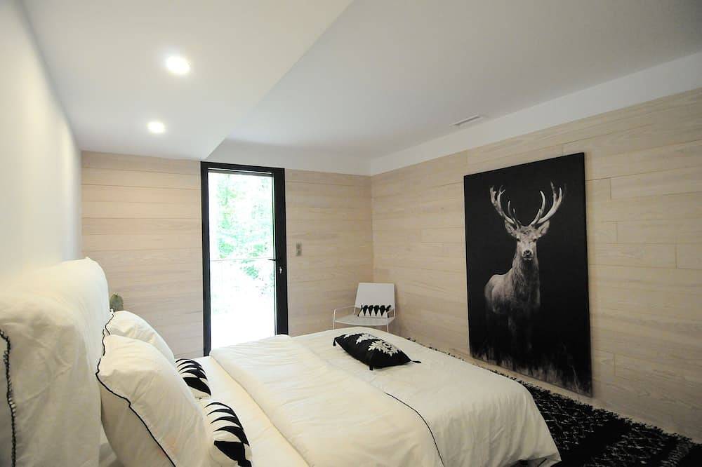 Villa / maison bois en forêt / Plages à 5km - clim - 8 personnes / Bassin spa in Soustons, Côte d’Argent