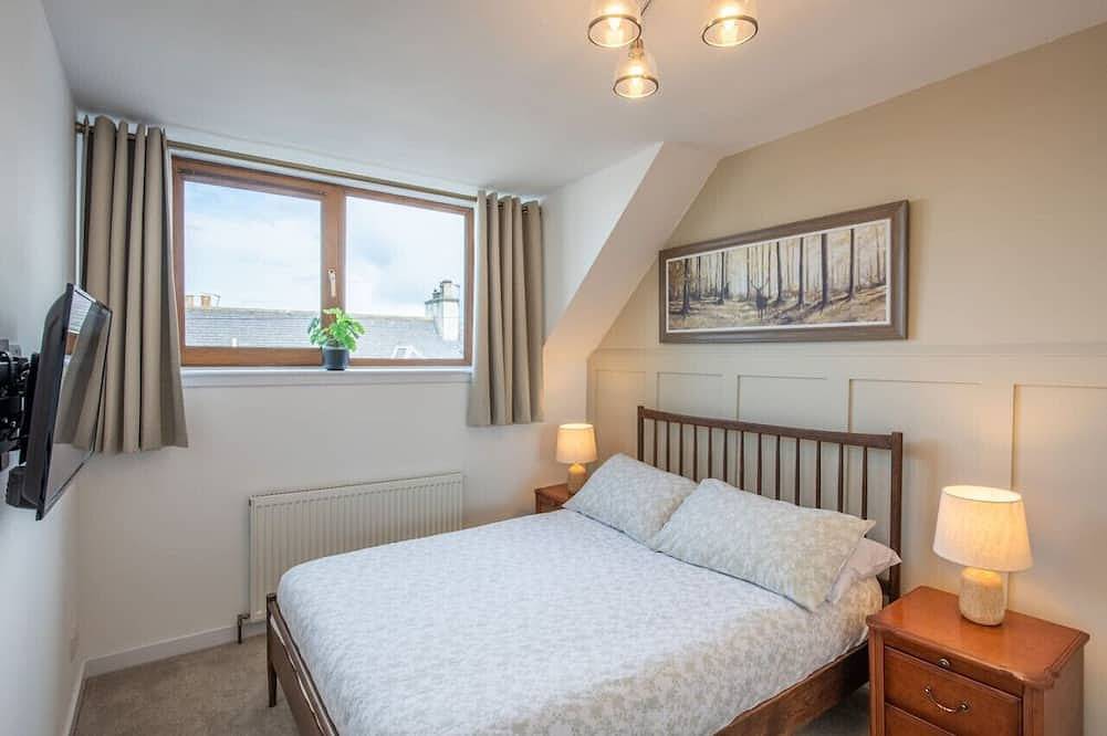 Beautifully presented Cottage by the beach in Nairn, Highlands