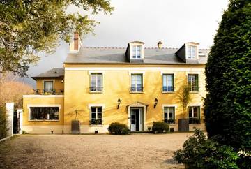 Chambre d’hôte pour 2 personnes, avec vue ainsi que jardin et terrasse à Mennecy