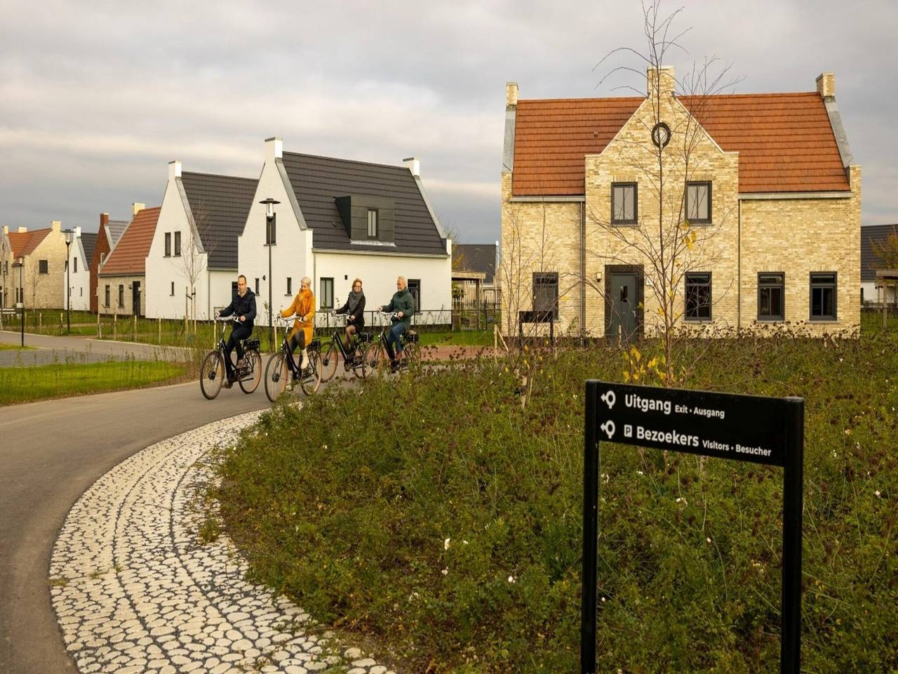Luxe 20p villa in Thorn met sauna in Thorn, Limburg