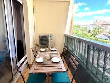 Location De Vacances pour 4 Personnes dans Le Brusc, Six-Fours-les-Plages, Photo 2