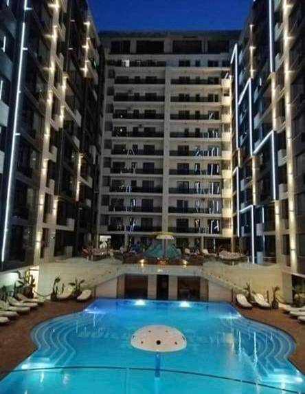 Appartement de vacances pour 2 personnes, avec piscine ainsi que terrasse et vue