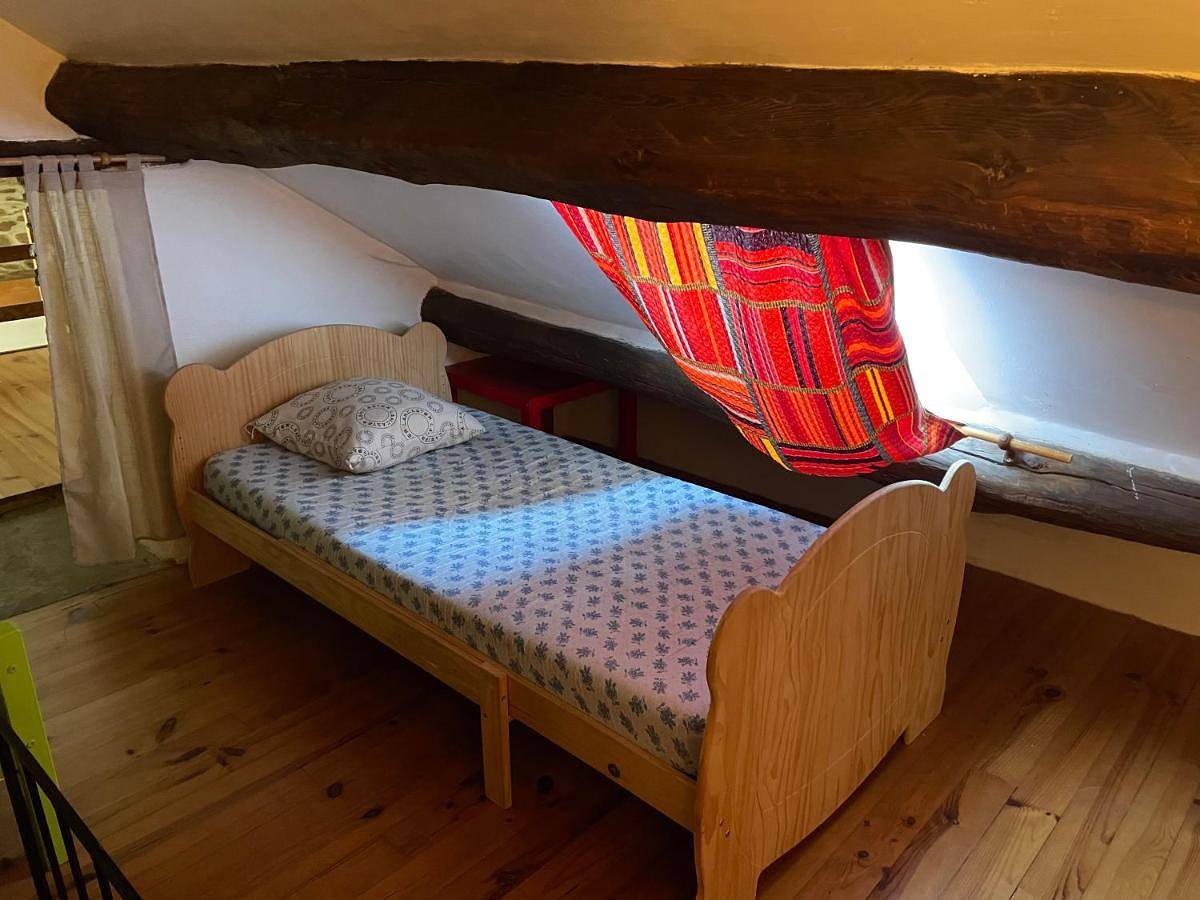Appartement entier, Two-Bedroom Apartment in Saint-Mélany, Parc naturel régional des Monts d'Ardèche