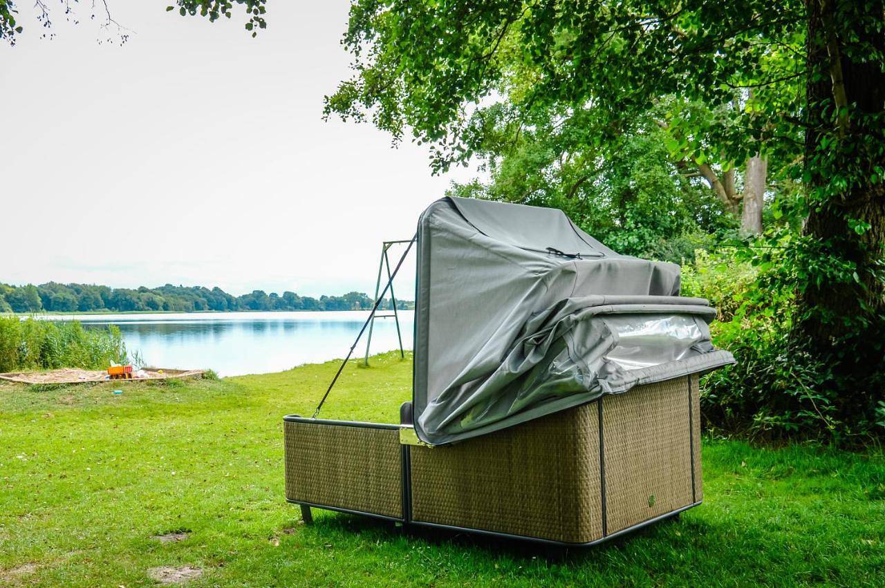 Mobile Home in Belauer See, Belau