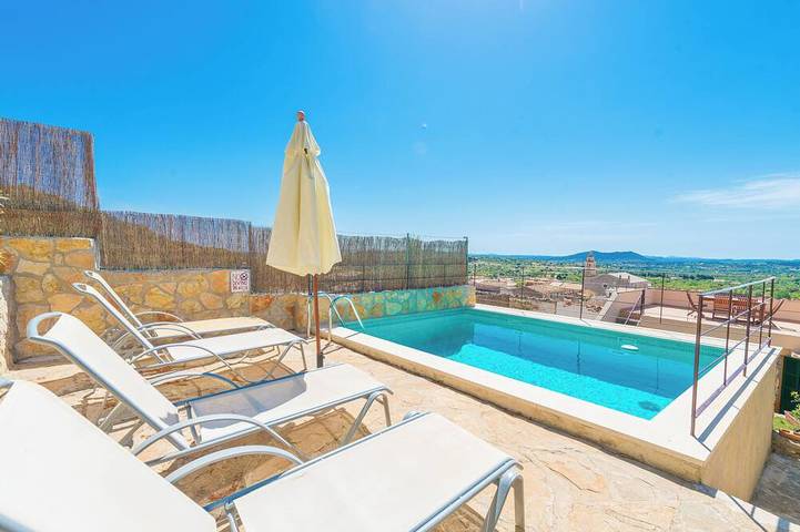 Villa for 5 people, with garden - 1