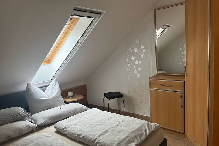 Ganze Wohnung, Ferienwohnung Rhönpanorama Dg in Kaltensundheim, Biosphärenreservat Rhön