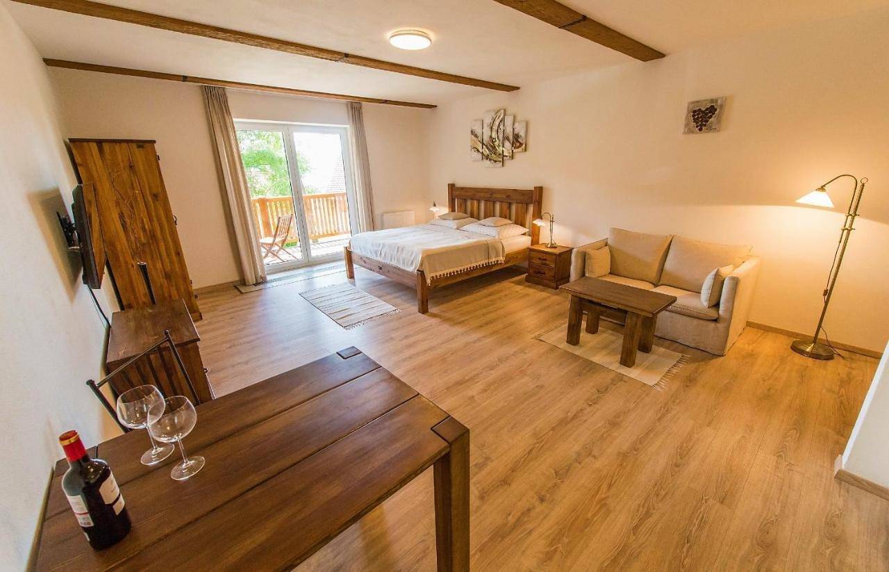 Geheel appartement, Apartment Marie in Lipno Reservoir, Lipno
