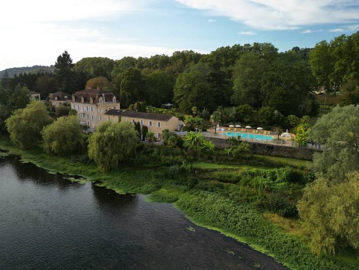 Gîte pour 4 personnes, avec piscine