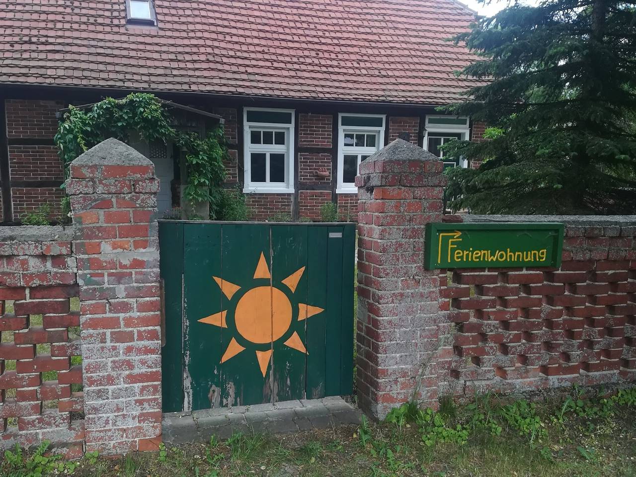 Ganze Ferienwohnung, Alte Schule Nausdorf - Ferienwohnung mit 53 qm, 1 Schlafzimmer, 1 Wohn-/Essbereich, max. für 2 Personen in Lenzen (Elbe), Prignitz
