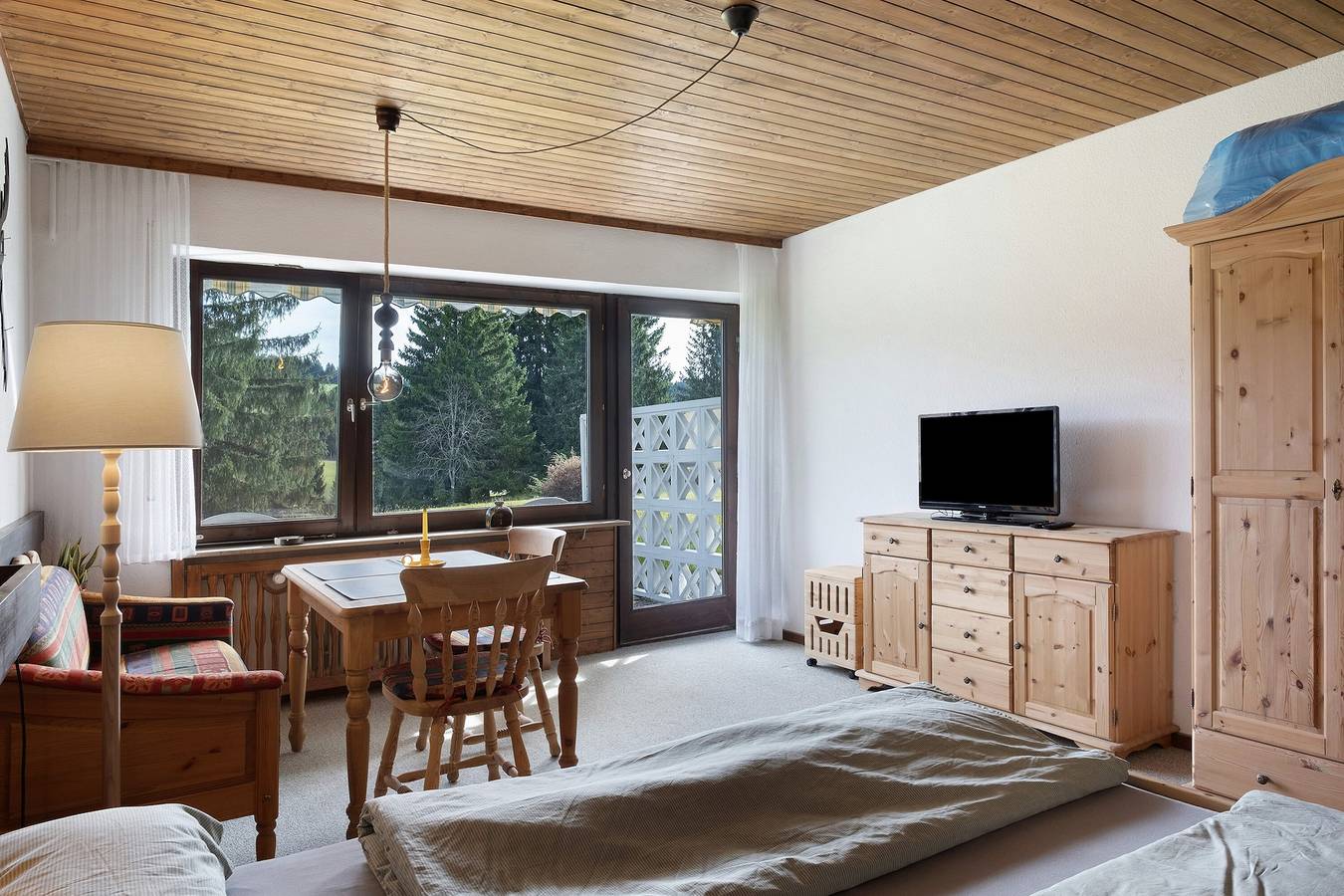 Ganze Wohnung, Apartment 'Auszeit' mit Bergblick, privater Terrasse und gemeinsamem Garten in Schönwald im Schwarzwald, Südschwarzwald