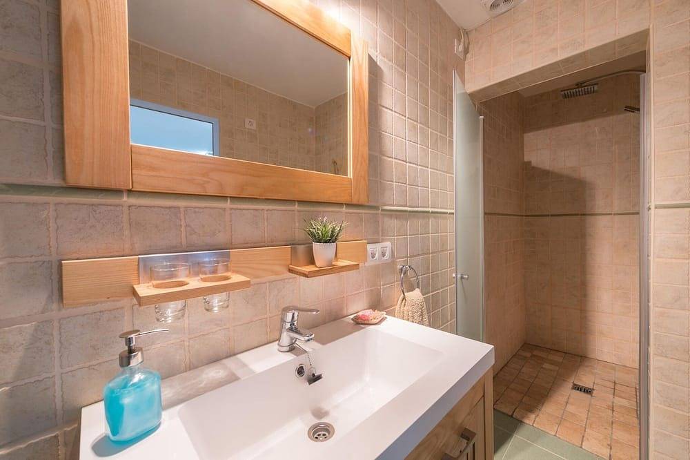 Ca Ses Nines - Villa With Private Pool In Ariany in Ariany, Majorca Center