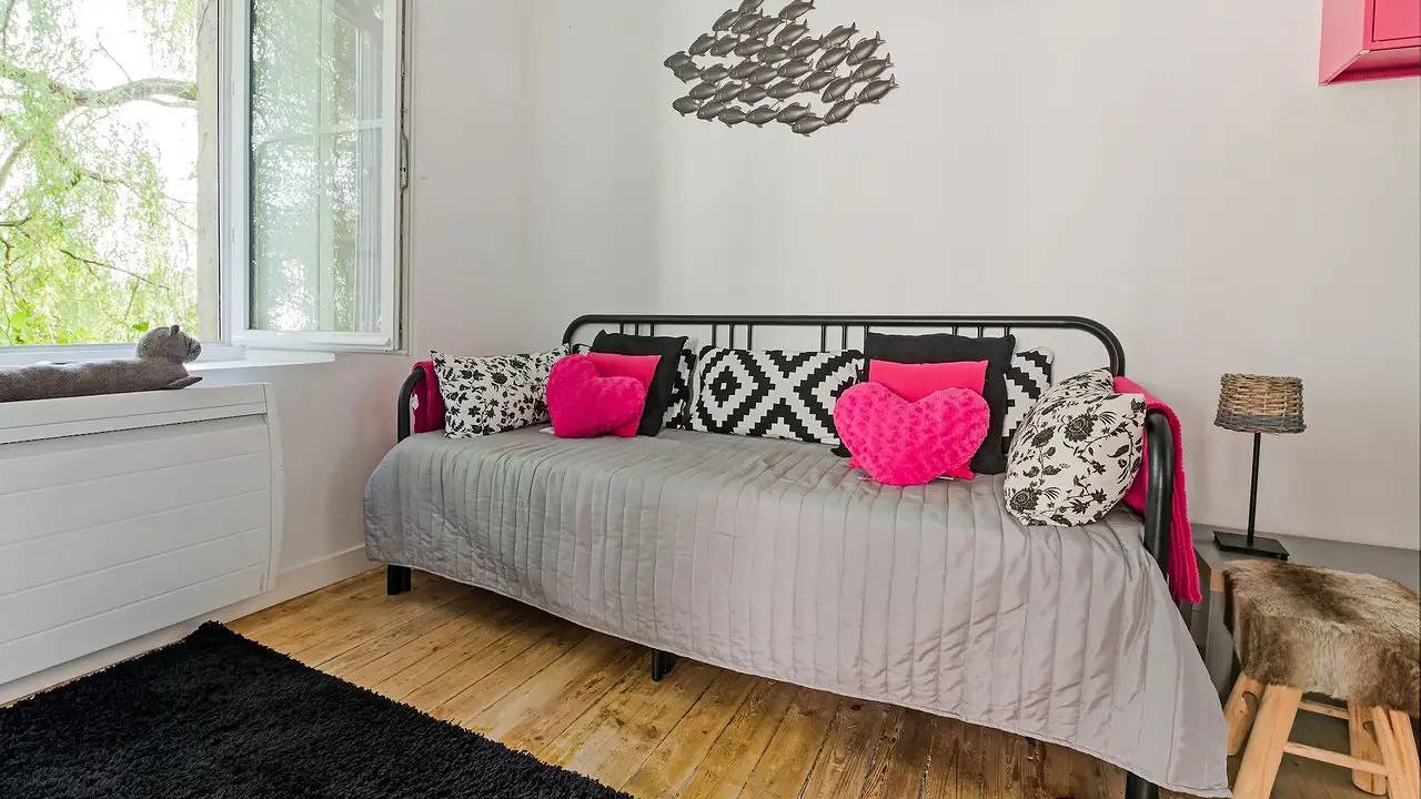Apartamento vacacional entero, Apartamento de vacaciones para 3 personas con jardín in Saint-Benoît-de-l'Aure, Región de Bayeux