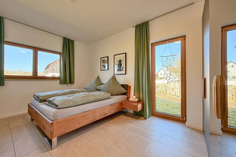 Modernes Ferienhaus in Bayern mit  Garten in Neunburg vorm Wald, Naturpark Oberpfälzer Wald
