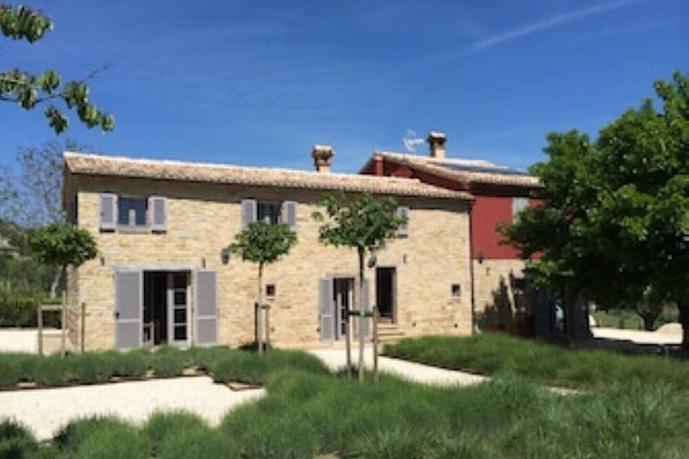 Ganze Wohnung, Casa Pietrone-Appartement in den Weinbergen, Casa Pietrone in Cupramontana, Ancona Provinz