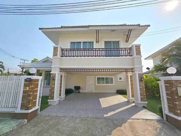 Apartamento para 8 personas, con jardín en Chiang Mai