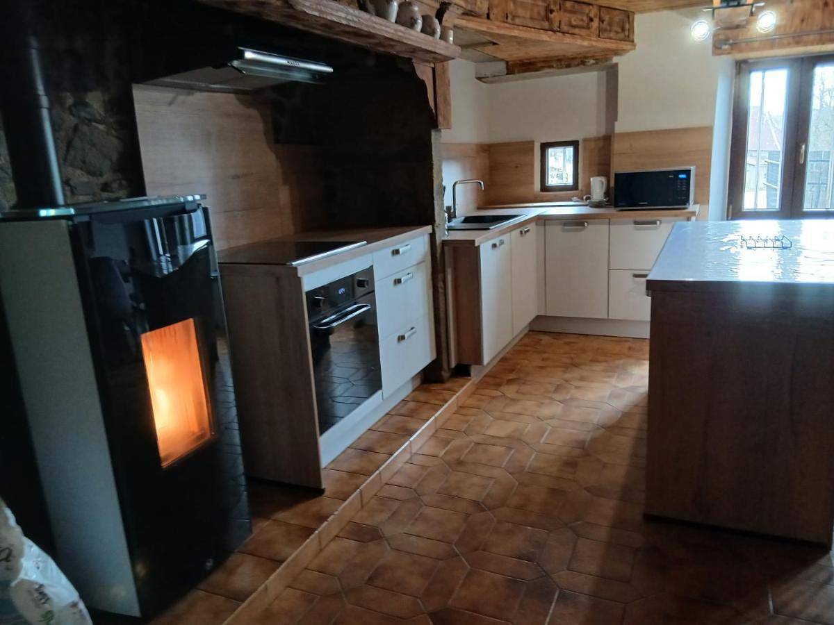 One-Bedroom House in Montgreleix, Région de Saint-Flour