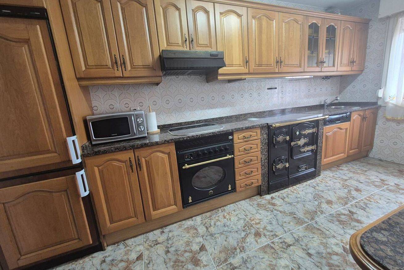 Ganze Wohnung, 213A Apartment Maximino in Villaviciosa, Costa Verde (Spanien)