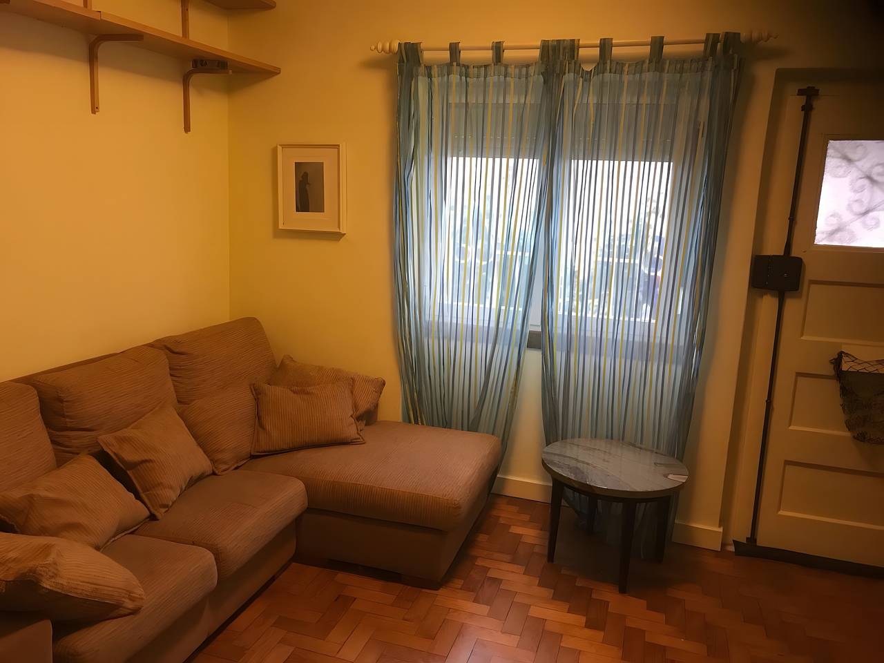 Villa 'Bairro' with Private Terrace, Private Garden and Wi-Fi in Lisbon, Costa de Lisboa