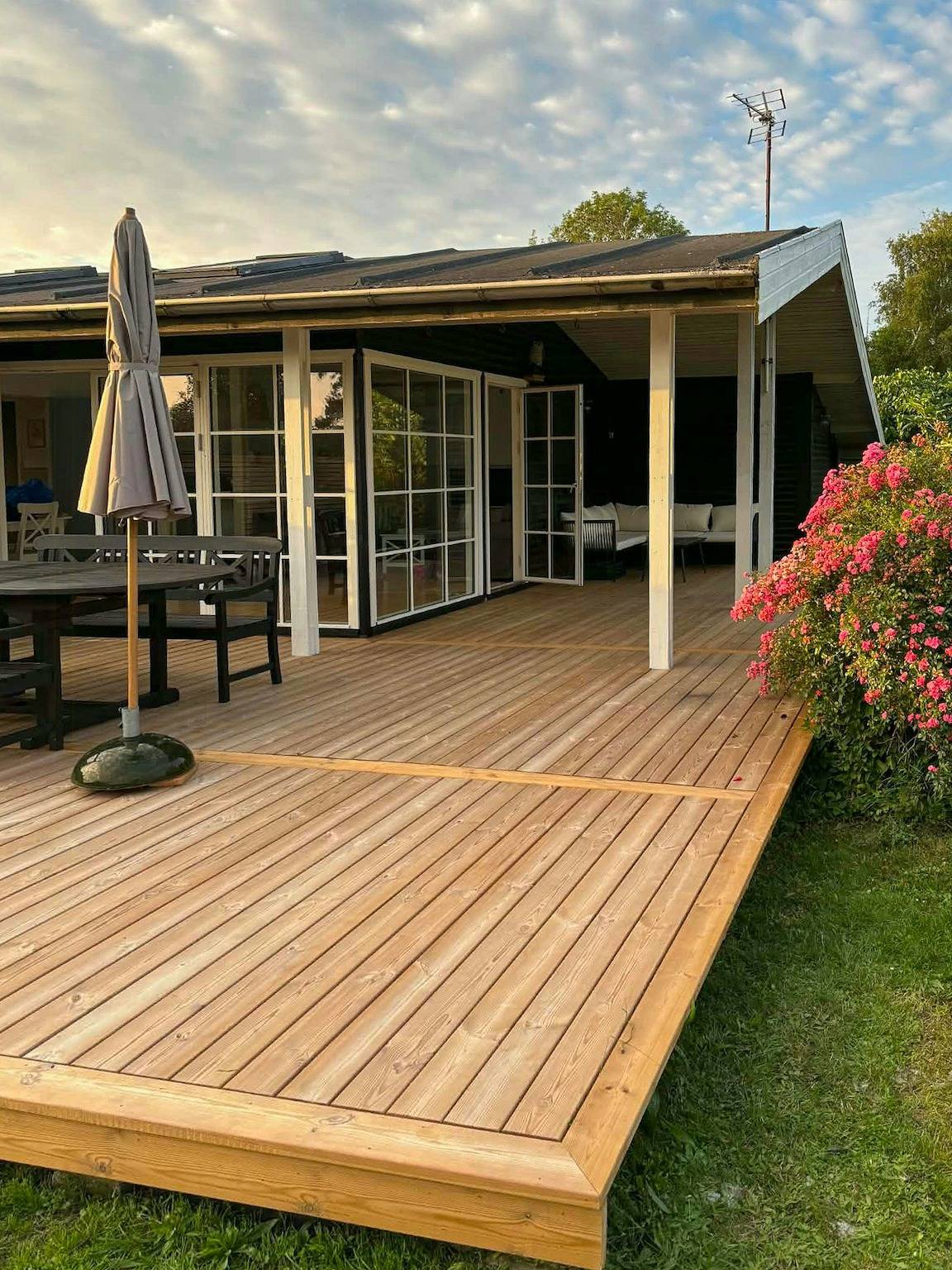 Ferienhaus auf Fejø mit Blick auf die Felder in Strandnähe in Fejø, Schwedische Ostsee