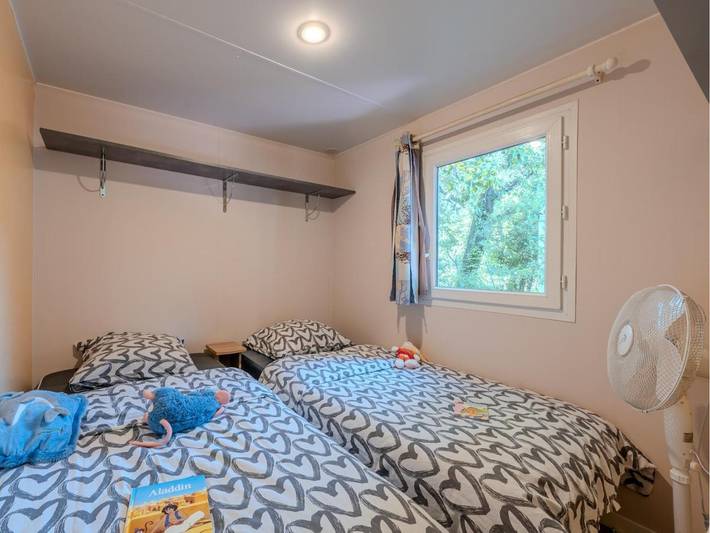 Location de vacances pour 4 personnes, avec Terrasse ainsi que Jardin et Piscine à Laudun-l'Ardoise - 4