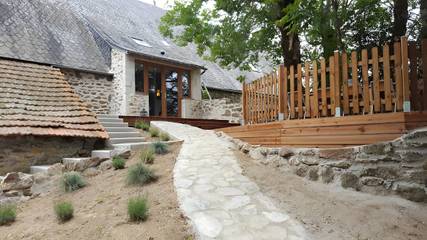 Cottage pour 2 personnes, avec jardin dans le Puy-de-Dôme
