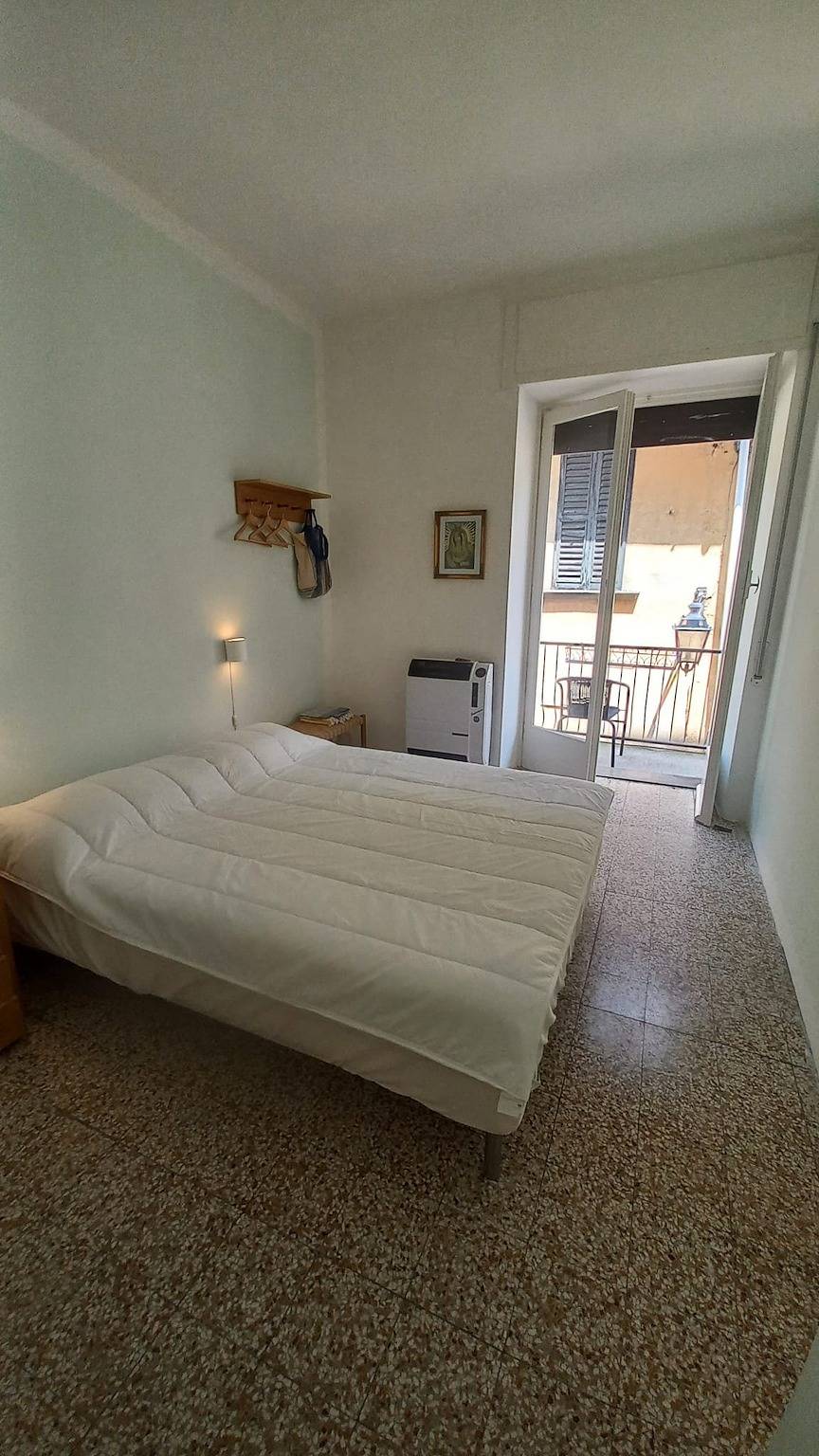 Ganze Wohnung, Ferienhaus im Stadtzentrum von Lesa am Lago in Lesa, Lago Maggiore (Piemont)