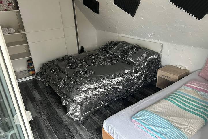 Schöne & gemütliche Wohnung im Zweifamilienhaus | Familien und Geschäftsreisende in Offenburg, Mittlerer Schwarzwald