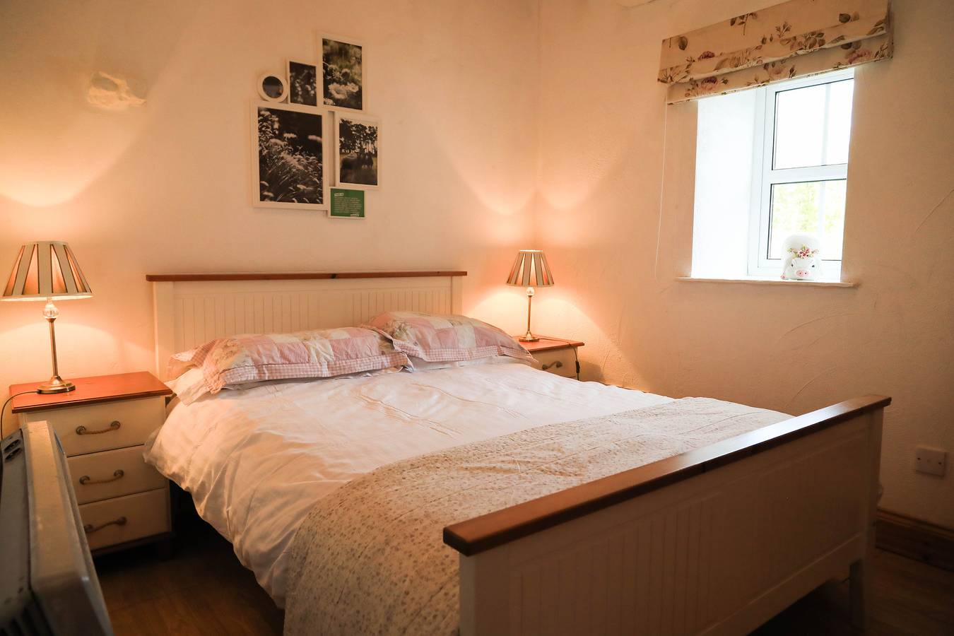 2 Bed Wisteria Cottage- Ballyconnell-Pet Friendly in County Cavan