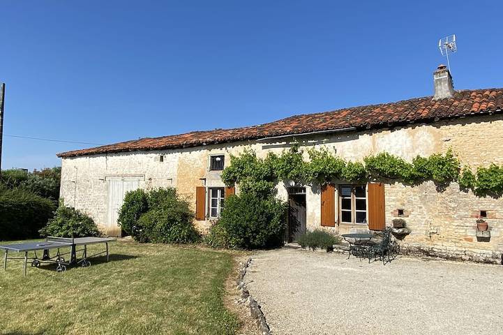 Agriturismo pour 10 personnes, avec jardin et piscine à Lizant