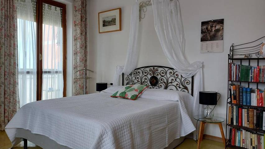 Maison d’hôte pour 2 personnes, avec Balcon ainsi que Terrasse et Vue à Sassari - 2