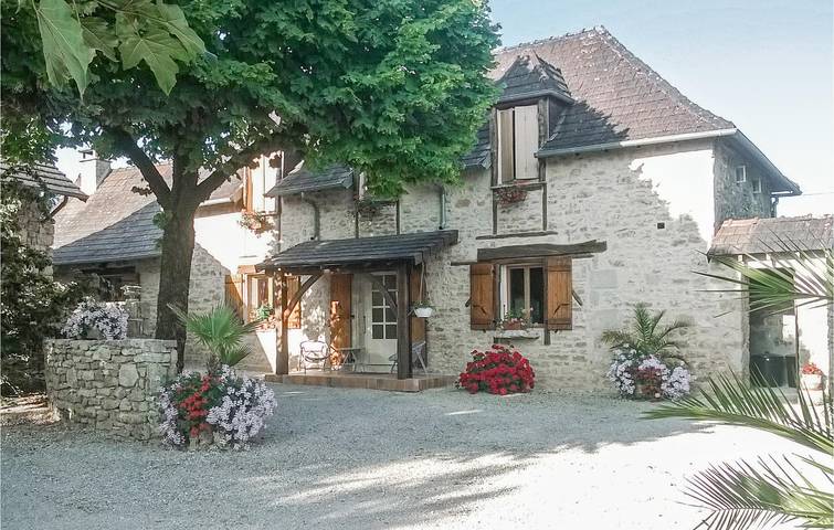 Relaxing Oasis: 2km to City & River in Terrasson-Lavilledieu, Périgord Noir