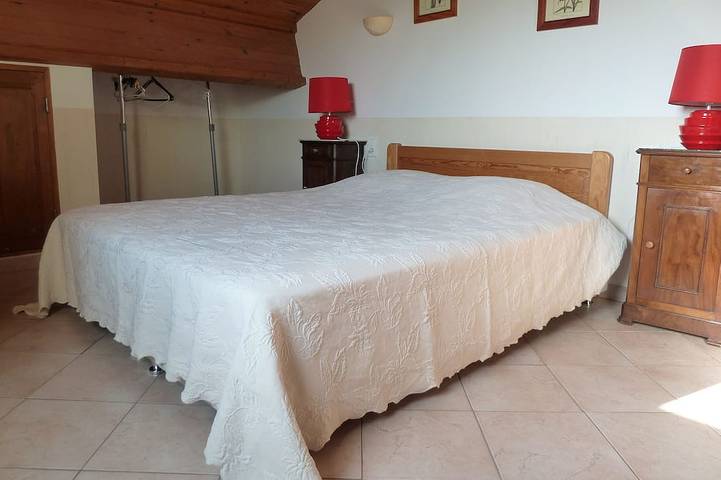 Gîte pour 5 personnes, avec jardin ainsi que piscine et terrasse à Saint-Andiol - 3