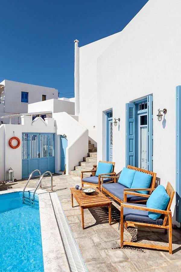 Villa pour 9 personnes, avec piscine ainsi que vue et balcon dans Milos - 4