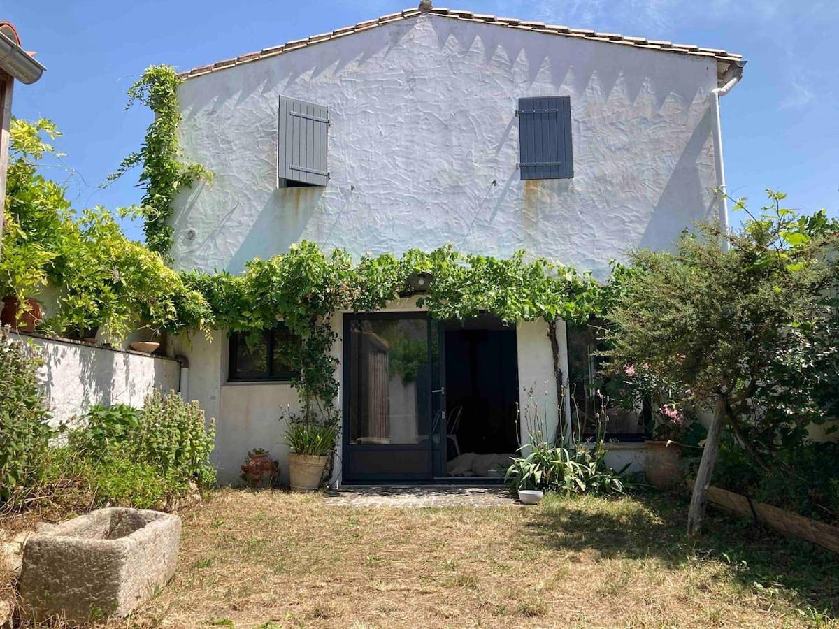 Three-Bedroom House in Saint-Clément-des-Baleines, Région de La Rochelle