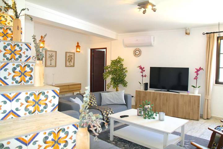 Location de vacances pour 6 personnes, avec Balcon ainsi que Terrasse et Vue à Alcoutim - 2
