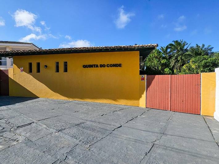 Pousadas para 2 pessoas, com piscina e terraço e ainda jardim em Lauro de Freitas