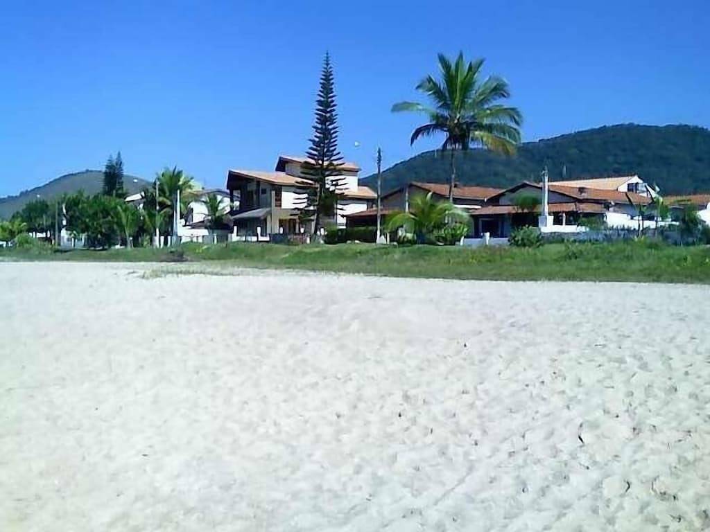 Haus-Eigentumswohnung 80m vom Strand in Caraguatatuba, Região Metropolitana do Vale do Paraíba e Litoral Norte