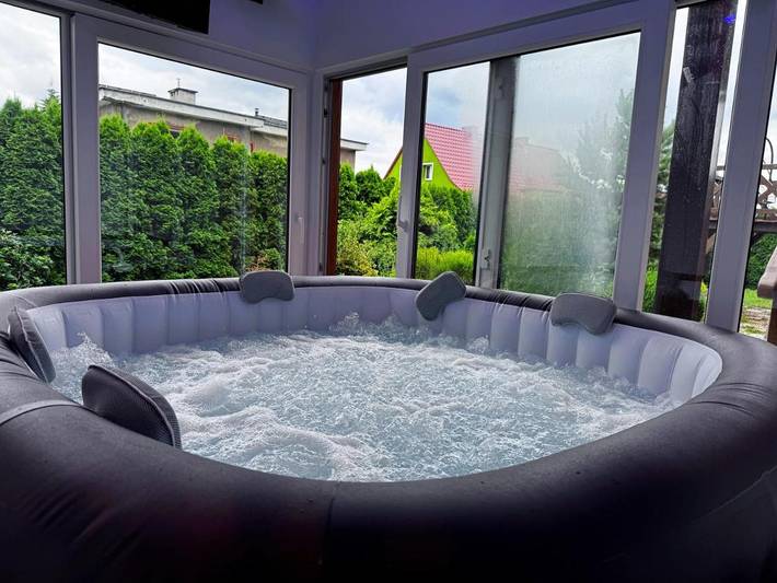 Dom gościnny dla 4 osób, z jacuzzi i ogród oraz sauna w Wałbrzych