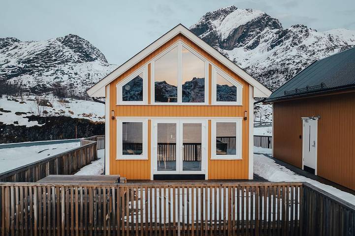 Blockhütte für 5 Personen, mit Sauna und Balkon auf den Lofoten
