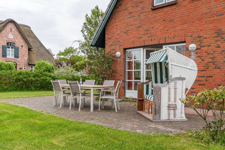 Ferienhaus für 4 Personen, mit Terrasse und Garten in Utersum - 3