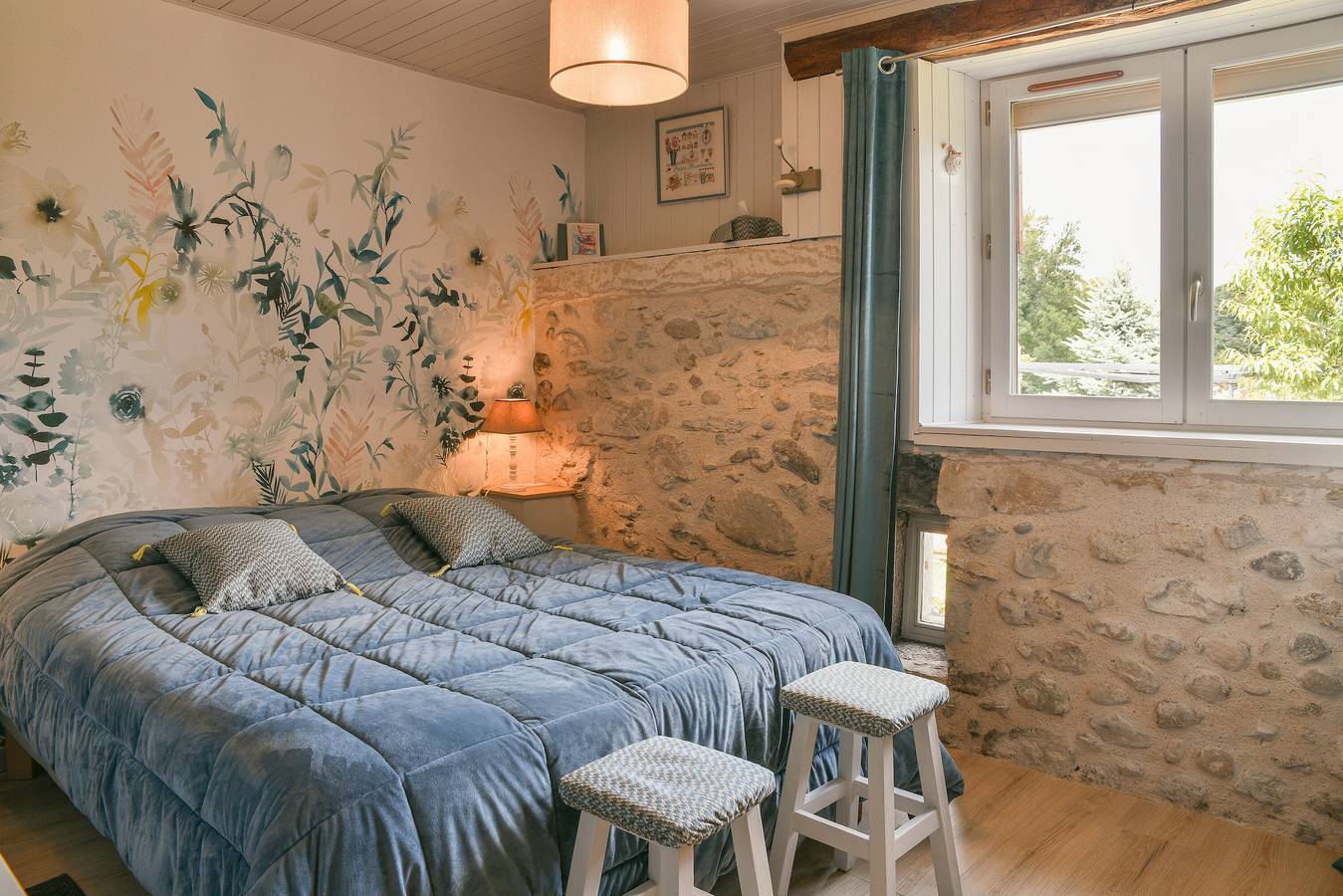Bed and Breakfast 'Myosotis' con vista sulle montagne, piscina in comune e Wi-Fi in Loisieux, Chambéry e dintorni
