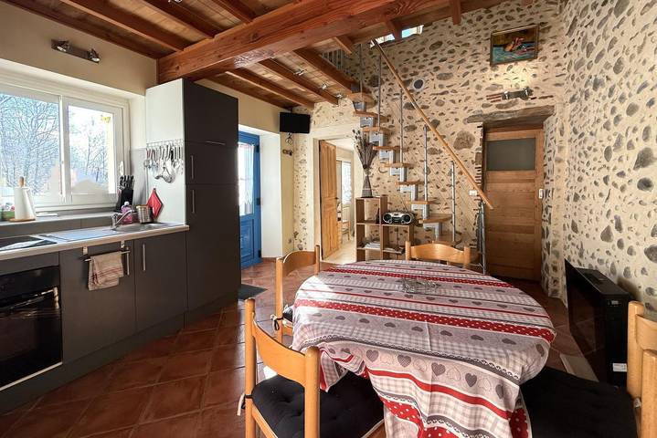 Gîte pour 2 personnes, avec jardin à Espoey - 2