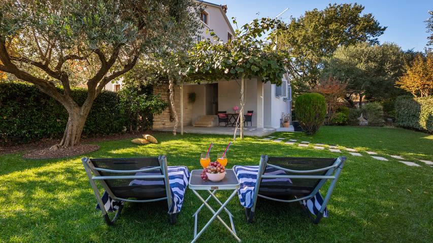 Villa für 2 Personen, mit Garten und Terrasse in Rovinj