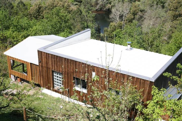Casa rural para 3 personas, con balcón además de vistas y jardín en Ponte da Barca